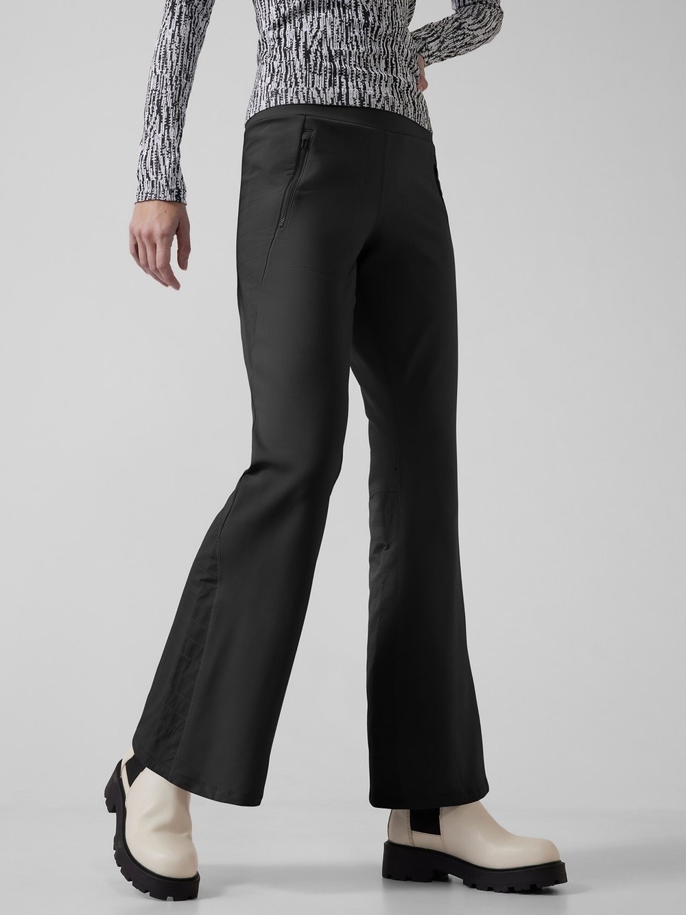 Athleta Peak Hybrid Fleece Black Flare Leggings with Zip Pockets Medium